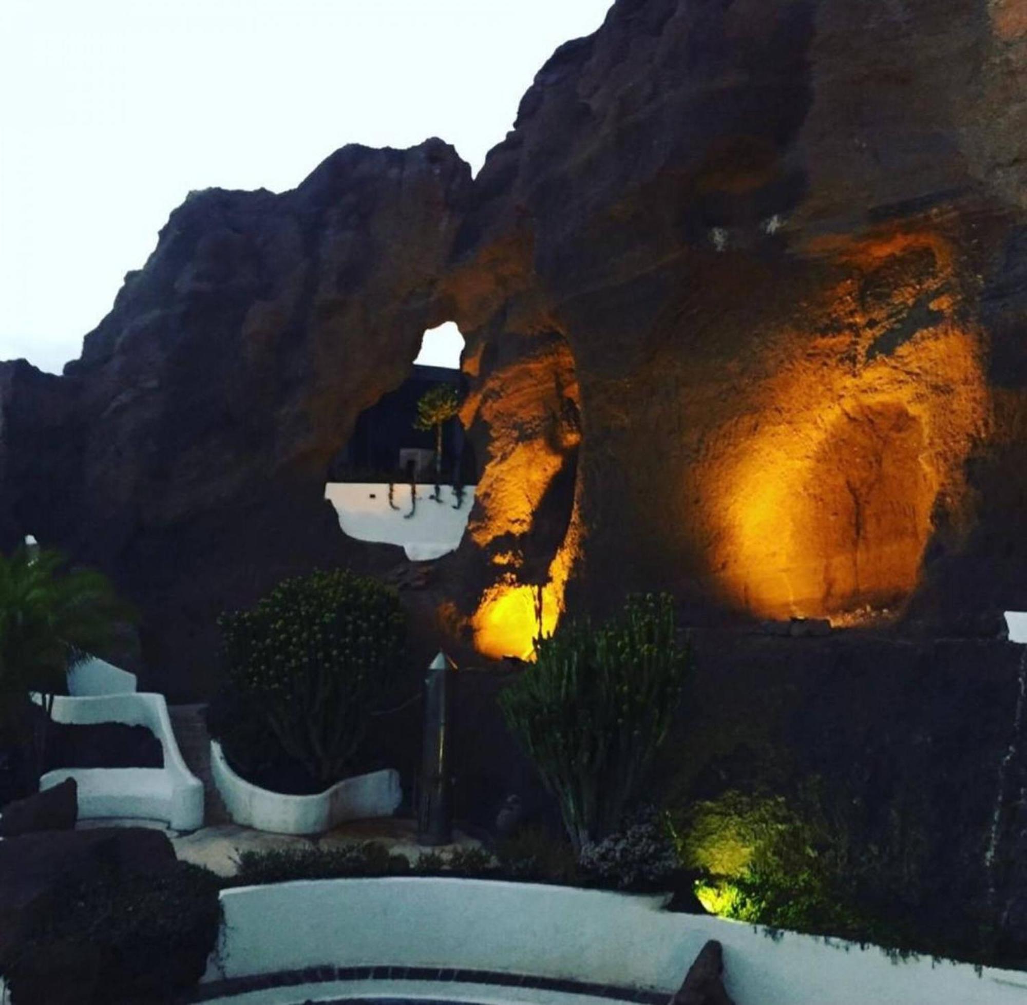 Villa Arcelia ปูแอร์โตเดลคาร์เมน ภายนอก รูปภาพ